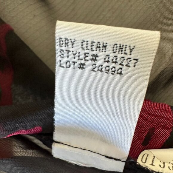 Dress Barn Sheer Floral Topper Size 20W Black Red Jacket - Picture 9 of 10